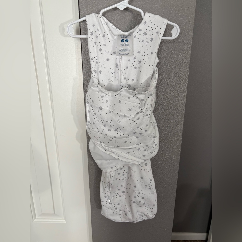 Never worn Halo swaddle